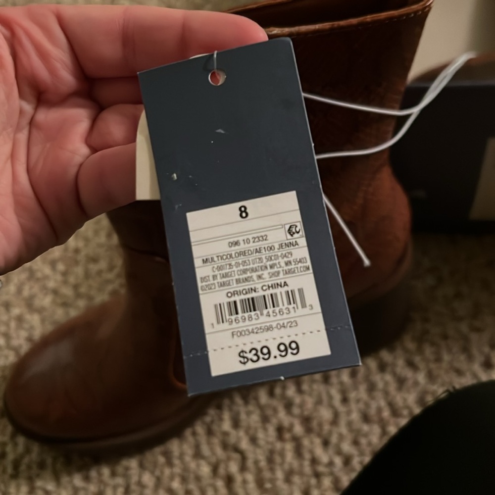 Boots - Picture 6 of 6